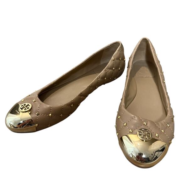 Tory Burch Kaitlin Taupe Gold Cap Toe Studded Medallion Slip On Ballet Flats 6.5 - Picture 4 of 9